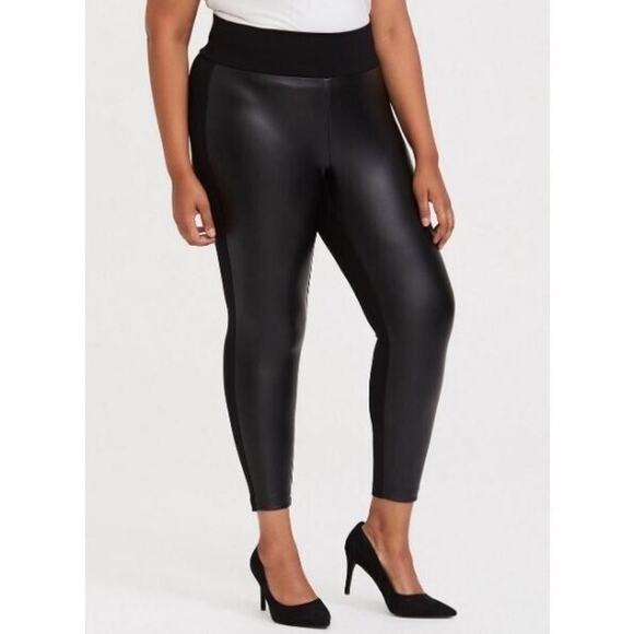 Torrid Pants Womens Faux Leather Front Panel Ponte Pixie Stretch Black Size‎ 1X - Picture 1 of 6